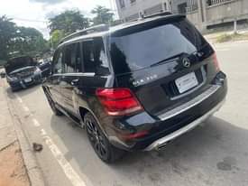 A picture of 2010 Mercedes Benz GLK350