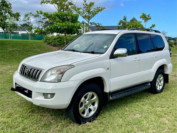 toyota land cruiser