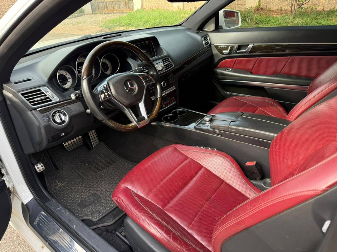 A picture of Registered 2015 Mercedes Benz E400