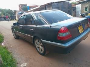 A picture of Quick sale 6 8m buy and drive call 0757598620