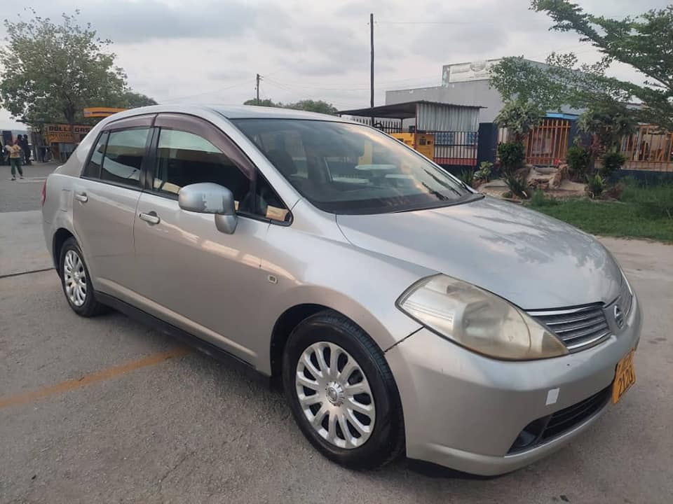 used nissan tiida