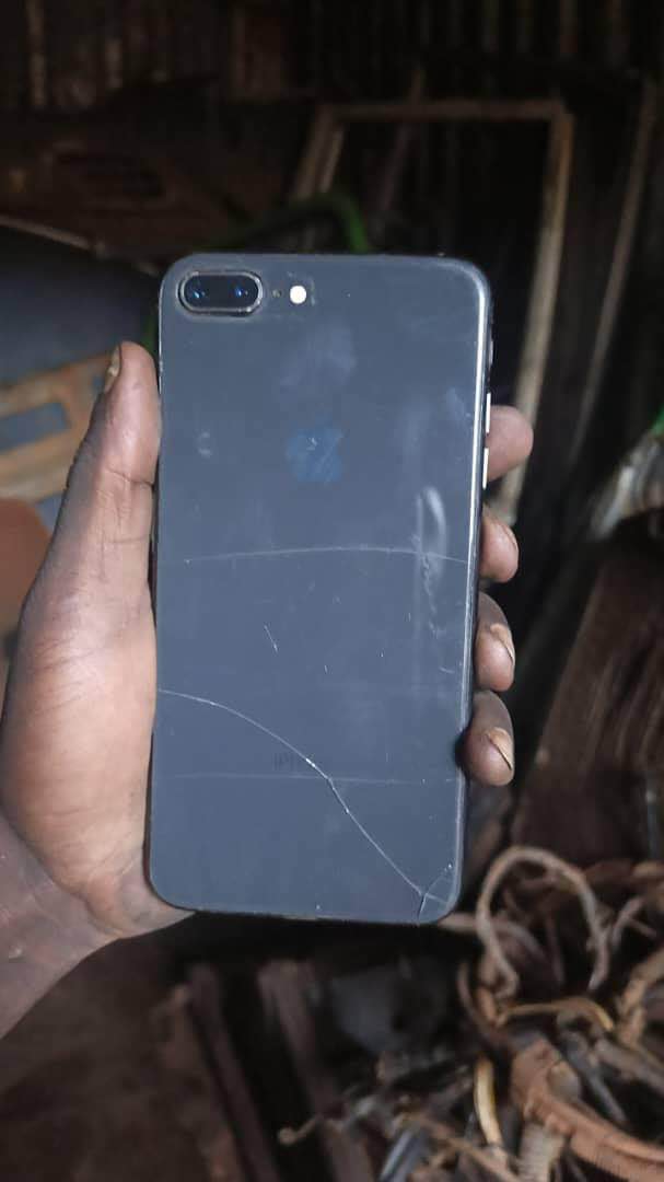 A picture of iPhone 8plus 64 gb