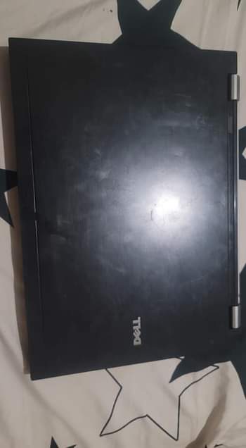 A picture of Dell Latitude E6400