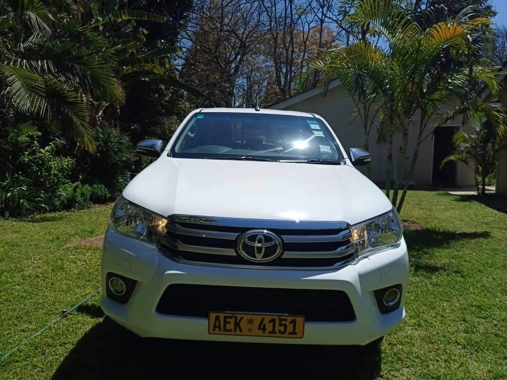 used toyota hilux