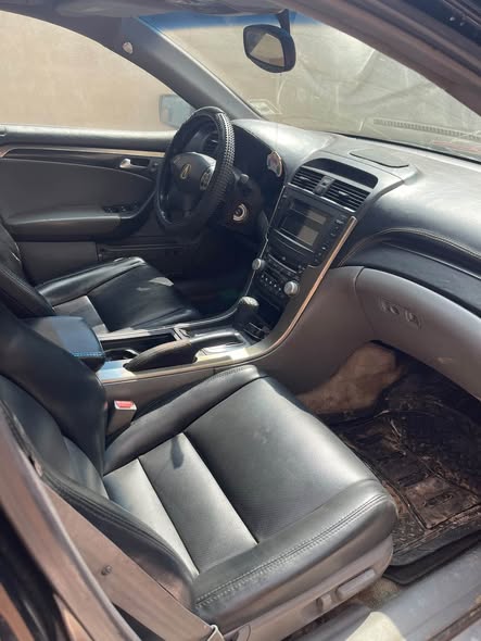 A picture of Acura TL