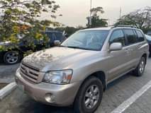 A picture of Toyota Highlander 2005 registered