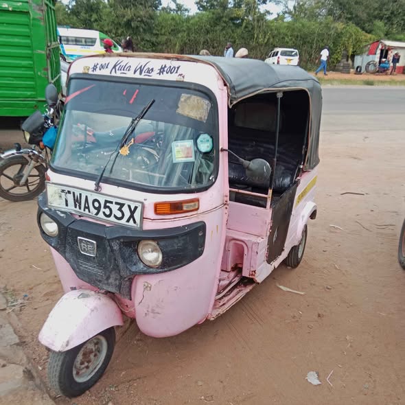 bajaj boxer