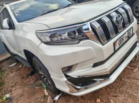 A picture of Land cruiser Prado