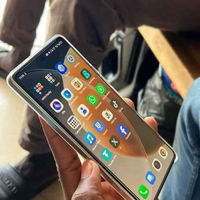 A picture of CAMON 30 PREMIER