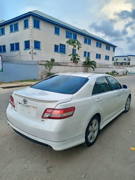 A picture of Sharp direct Tokunbo Toyota Camry sport Spider 2011