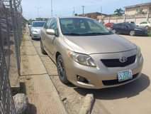 A picture of REG 2009 COROLLA LE
