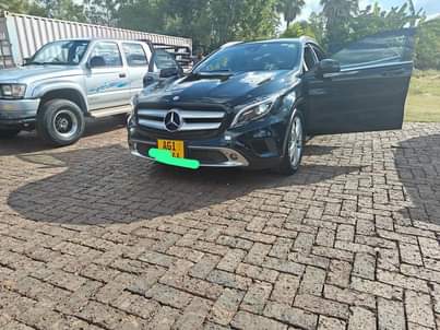 classifieds/cars mercedes