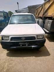 A picture of Toyota Hilux Pickup 1998 For Sale at Lagos state 800