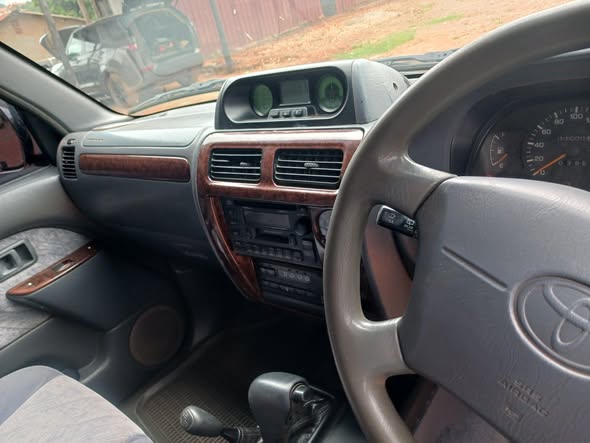 A picture of 1998 Toyota prado tx