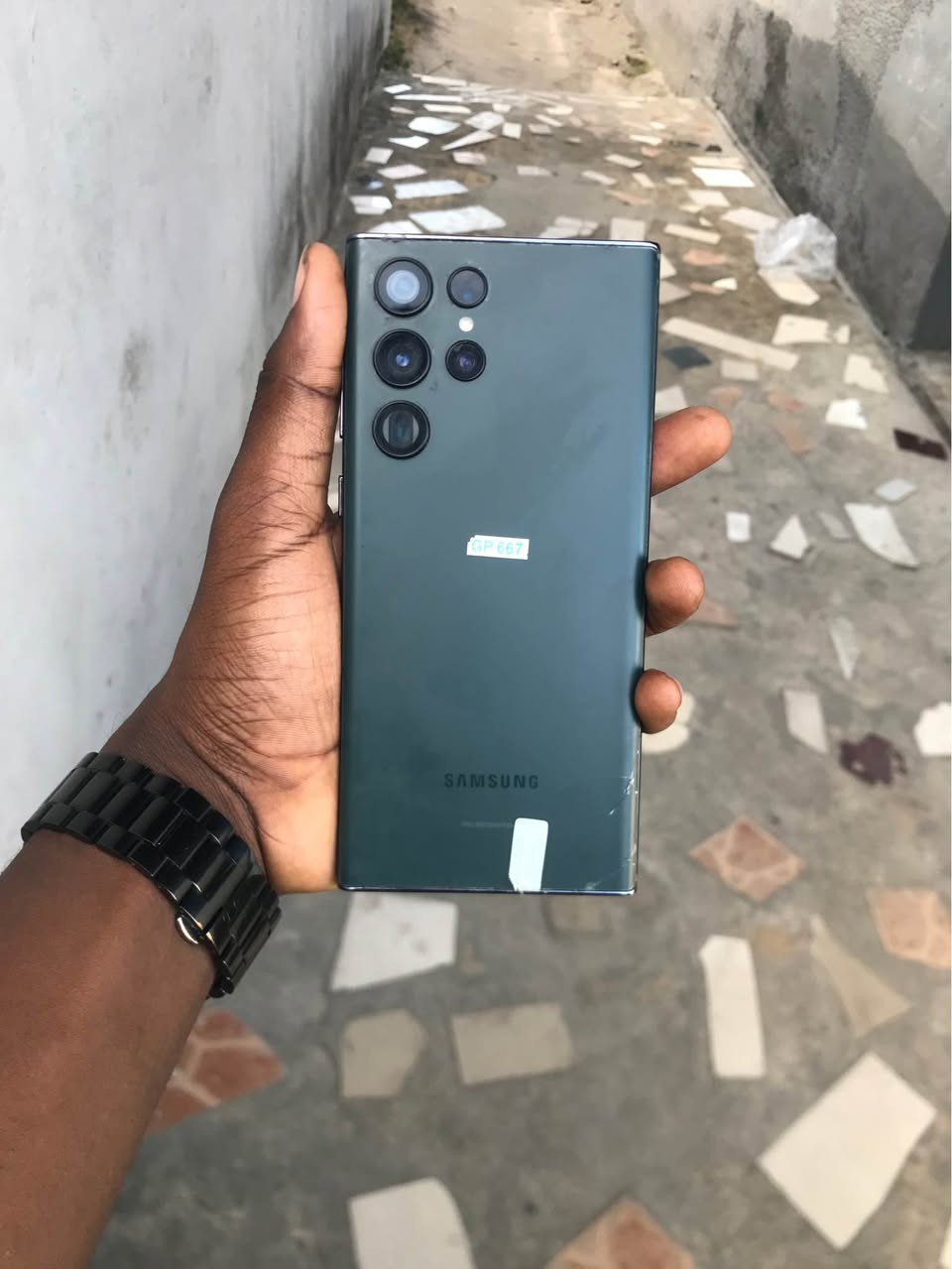 A picture of SAMSUNG S22 ULTRA INAUZWA