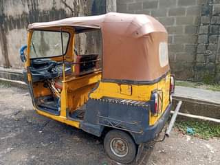 A picture of Keke maruwa buy and drive everything is working perfect