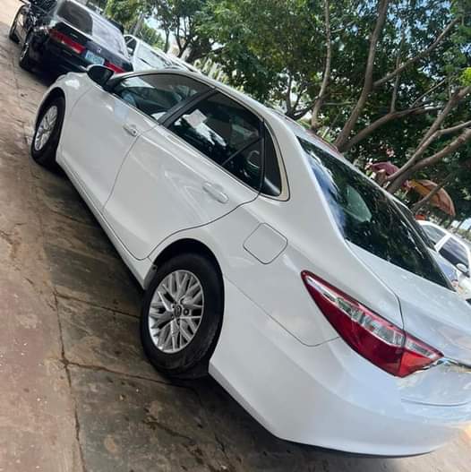 A picture of Toyota Camry 2015