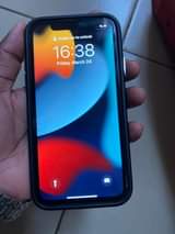 A picture of 11 DUAL SIM 64 100 BATTERY FACE ID 1 1M