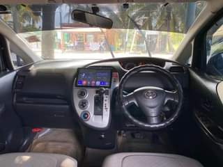 A picture of Toyota Ractis