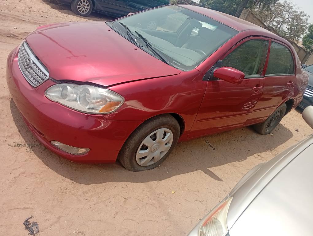 A picture of 2008 corolla mkd Elik
