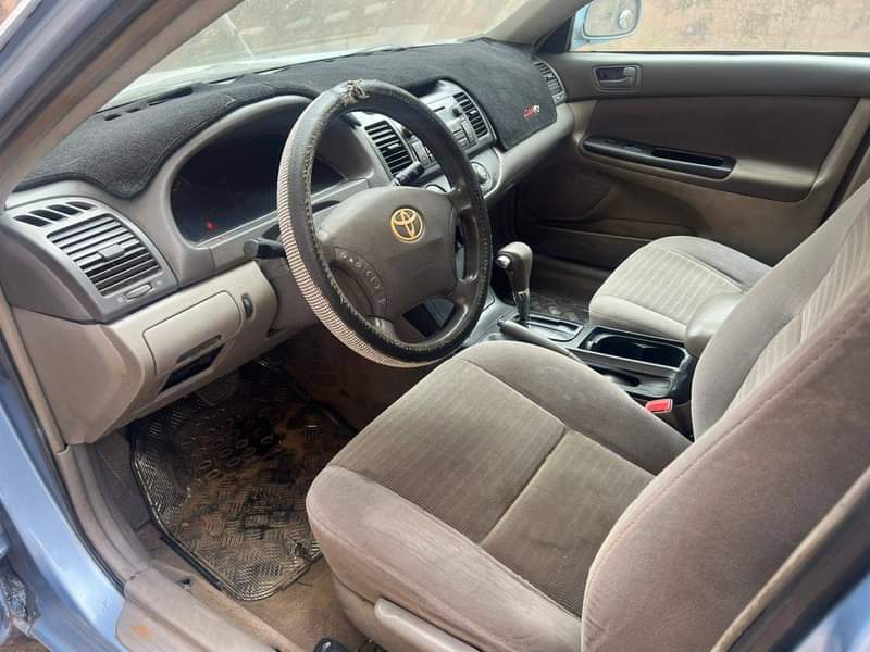 A picture of 2006 registered Toyota camry Le v4 engine Solid condition 3