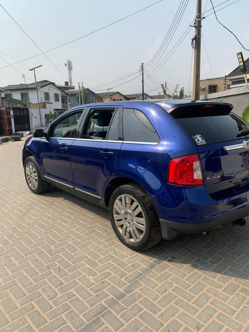 A picture of Distress sale 2012 Ford edge tokumbo Price 9 8m Location
