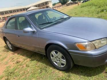 A picture of Toyota Camry 2002 model UNTAMPERED engine Gear perfect Ac chilling