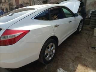 A picture of Honda crosstour