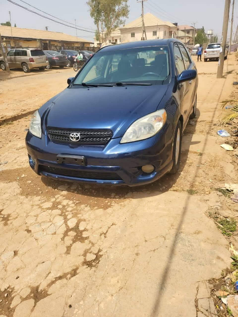 A picture of 2005 Toyota matrix