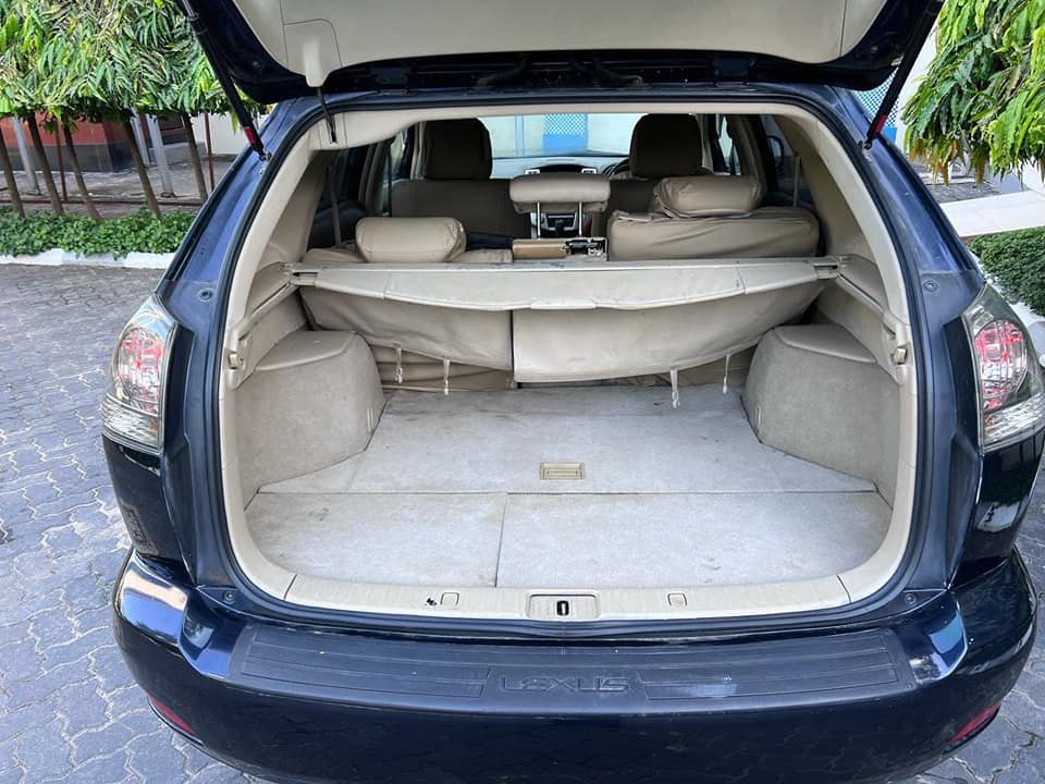 A picture of TOYOTA HARRIER