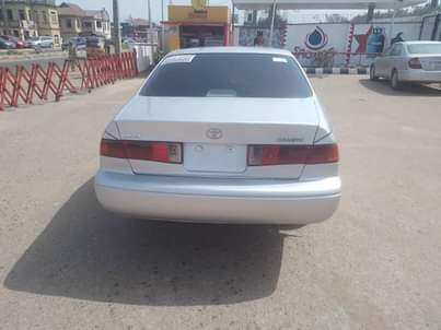 A picture of Toyota Camry drop light