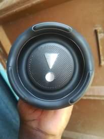 A picture of Jbl speaker