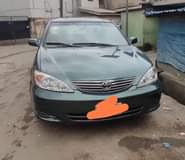 A picture of Toyota camry 2004 5 model