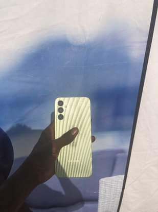 A picture of Samsung A14 Gb 64 ram 4 cm haina shida yoyote