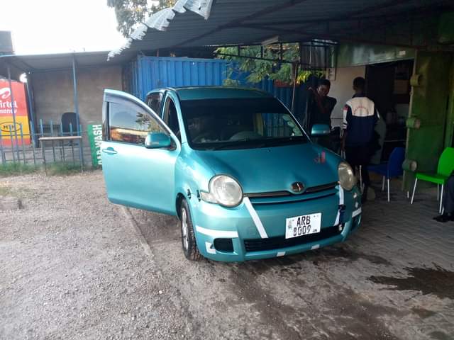 toyota sienta
