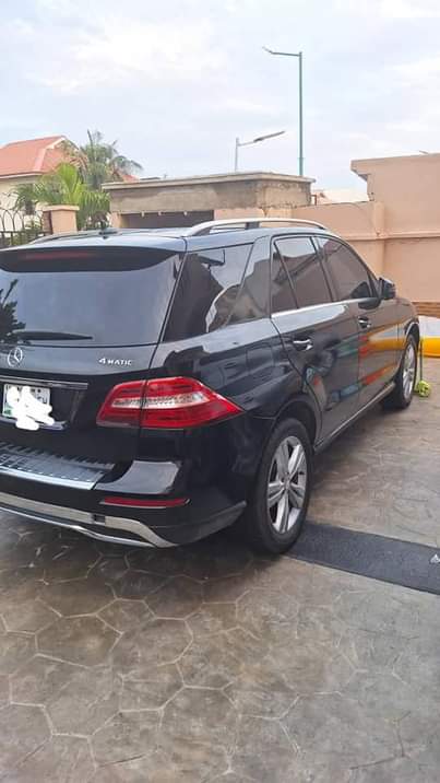A picture of DEALER MARKET 2013 ML350 pure first body Tokunbo standard Grade