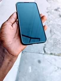 A picture of Google pixel 4a kipengel sehmn ya juu haitach gb128 ram6