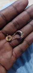 A picture of Nauza izo dhahabu ni gram 2 na points nipe 100