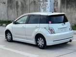 A picture of Toyota Ist