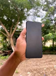 A picture of Nauza samsung A04s haina shida nataka 170 nichek inbox