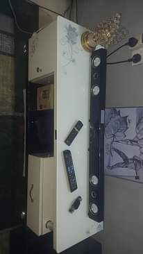 A picture of Yv show case used
