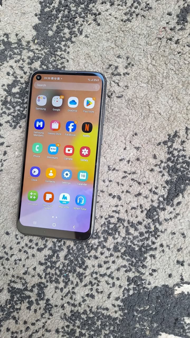 A picture of SAMSUNG GALAXY A11