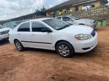 A picture of Toyota Corolla 2004 LE Registered Definition of toks standard Pristine