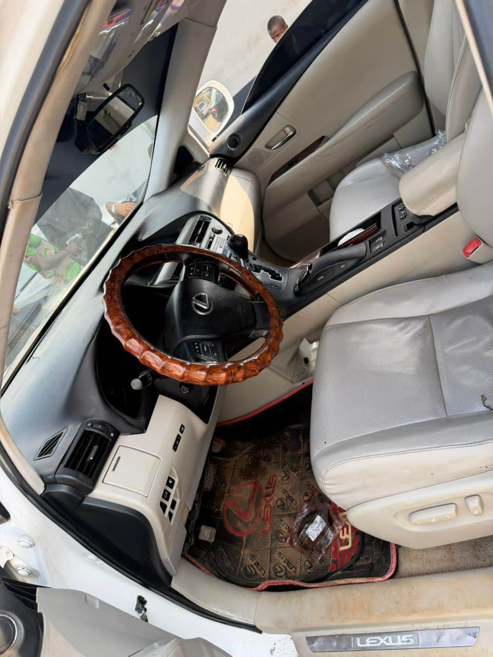 A picture of Good Deal Lexus Rx 350 2010 2021 on custom Full