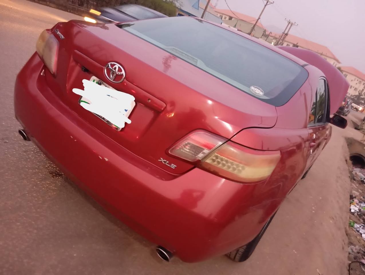 A picture of 2009 Camry with notyn to fix it..07087885102