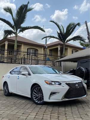 A picture of 2013 upgraded ES350