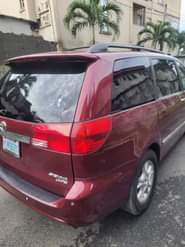 A picture of URGENT SERIOUS BUYERS ONLY Toyota Sienna No mechanical issue Good