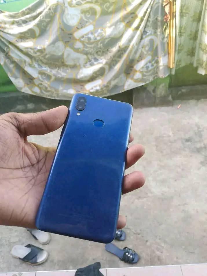 A picture of Samsung A10s