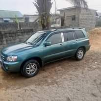 A picture of 2004 Toyota Highlander