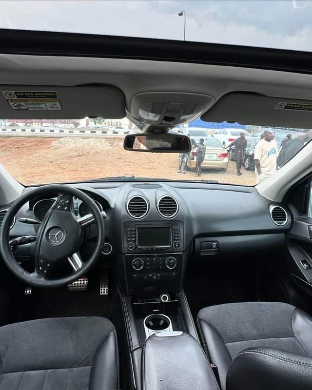 A picture of Belgium grade Few months used Mercedes Benz ML350 2008 model